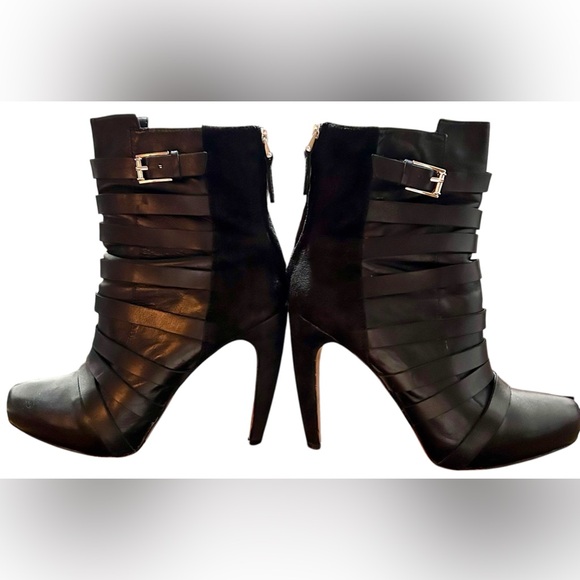 SAM EDELMAN Kendrix Suede/Leather Buckle & Strap Banana Heel Booties Black 9.5 - Picture 1 of 11